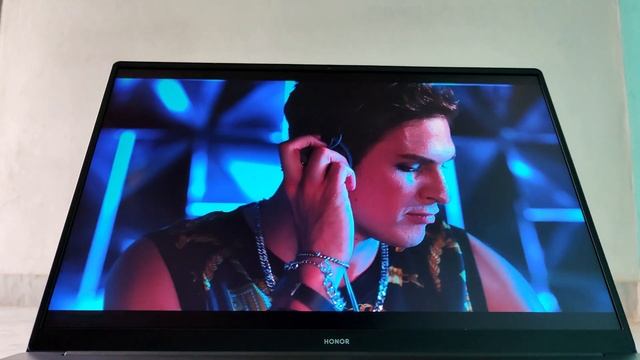 Honor MagicBook X16 Display Quality IPS LCD | 16 Inch Laptop | 300 Nits  | 100% SRGB Color Gamut |