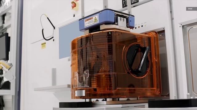 How Intel and AMD are using 'chiplets' to build next-gen CPUs | Upscaled смотреть онлайн