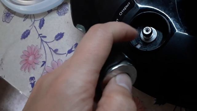 Проблема с паровым съемным клапаном в мультиварке-скороварке Redmond RMC-PM381. смотреть онлайн