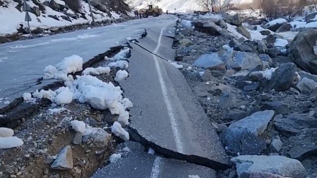 БОЗ РОҲИ ДУШАНБЕ-ХУҶАНД БАСТА ШУД. ЧАРО? смотреть онлайн