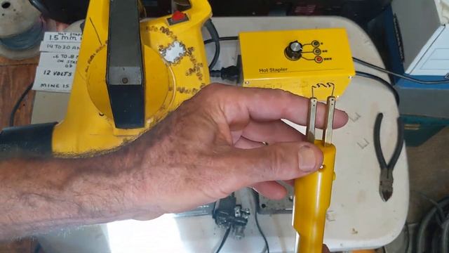 Hot Staples For Repairing Broken Plastic. смотреть онлайн