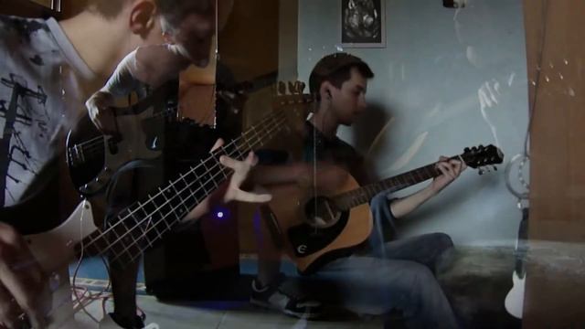 Don't Panic by Coldplay - Acoustic and Bass cover смотреть онлайн