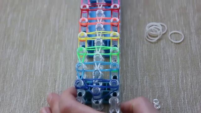 Браслет лесенка из резинок RAINBOW LOOM BANDS резинки радужки смотреть онлайн