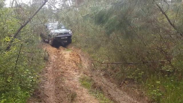 Nissan Pathfinder R50 offroad смотреть онлайн