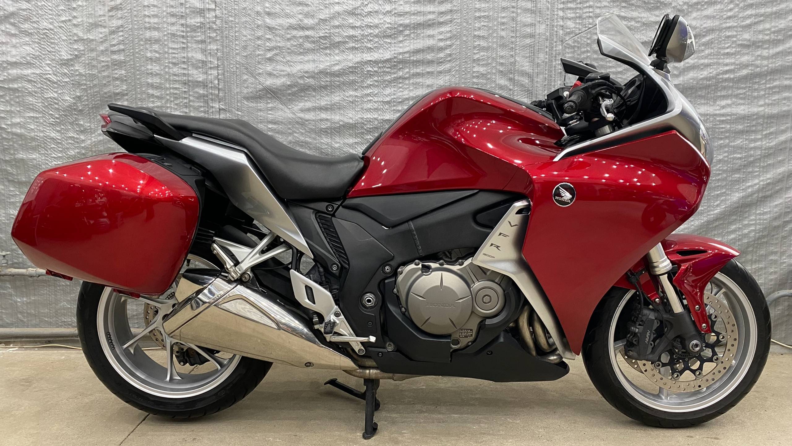 Осмотр Honda VFR1200F (2010)