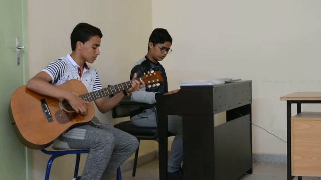 AHMED CHAWKI - Kayna Wla Makaynach (Guitar Piano Cover) - Inouss Samir - D'a Flamenco смотреть онлайн