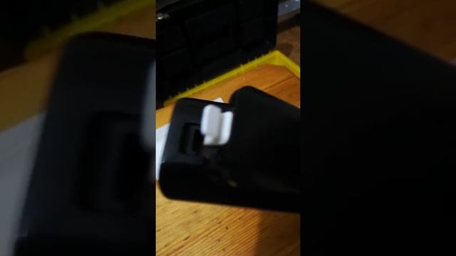 Защелка крышки пульта смотреть онлайн