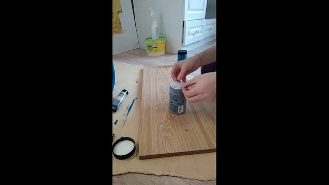 Перекраска мебели.  Перекрашиваю  парту меловой краской. DIY. Сделай это сам.