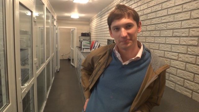 Видео отзыв, мойка окон , стеклянных перегородок и полов смотреть онлайн