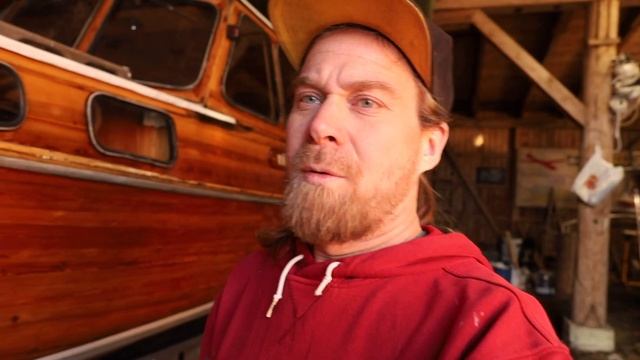 Varnishing a Classic Finnish Wooden Yacht - Tyrsky Ep. 55 смотреть онлайн