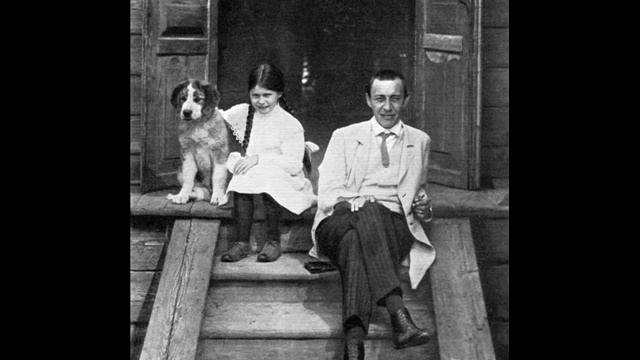 Cherkassky plays Rachmaninoff's Polka de W.R. (live, 1975) смотреть онлайн