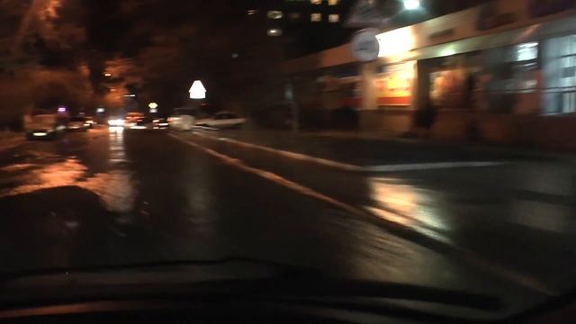 Саратов. Наводнение в центре города смотреть онлайн