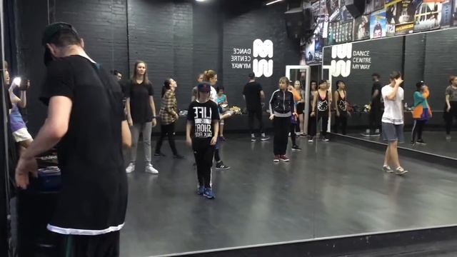 No Twerk - Apashe || Choreography by Sasha Putilov || Group 2 смотреть онлайн