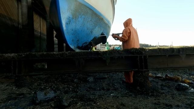 Grid Time and Mystery Tool Revealed! - Emerald Isle: Ep.47 Fishing Boat Refit смотреть онлайн