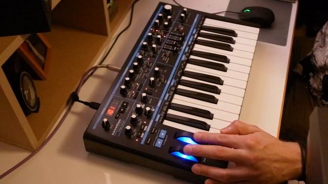 Bass Station II Acid Tutorial by SEWRR Music смотреть онлайн