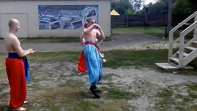 Необычные украинские танцы.. смотреть онлайн