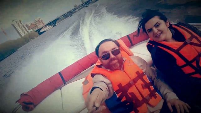 Ekaterinburg. Я и сестра. смотреть онлайн