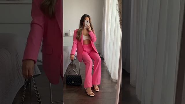 PINK obsession ?✨ #pink #outfit #fashion #black #trend #style #makeup #magazine смотреть онлайн