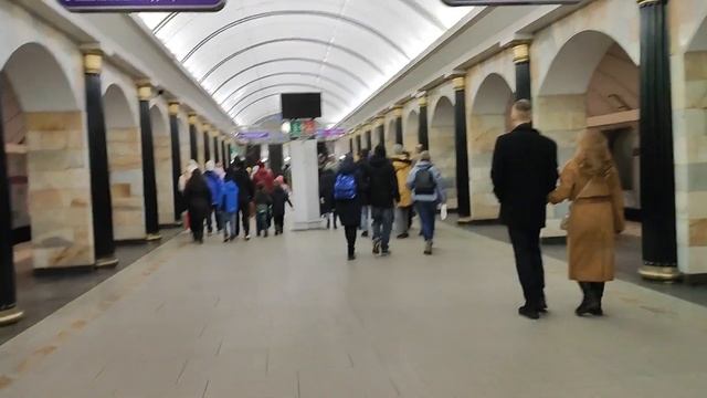 Кудрово и Санкт-Петербург. Дорога до центра города общественным транспортом смотреть онлайн