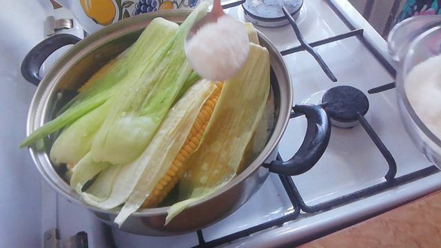 ВАРЁНАЯ КУКУРУЗА