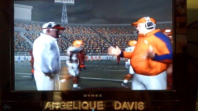 NCAA Football 2005 End Game 595 смотреть онлайн