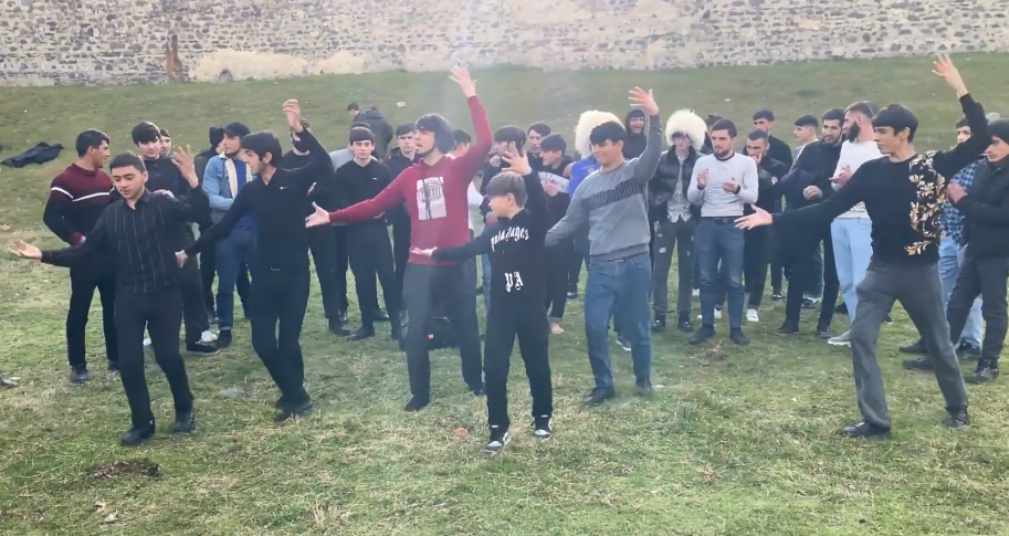 Загатала Мадина Лезгинка 2023 Парни Танцуют Супер Класс Хит Кавказа Madina Lezginka Dance ALISHKA смотреть онлайн