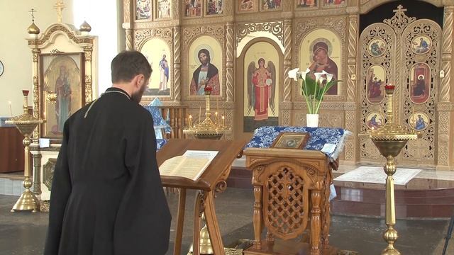 Молимся о восстановлении мира вместе с иереем Владимиром Бобровым смотреть онлайн