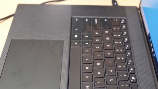 M1 killer- Dell XPS 9500 смотреть онлайн