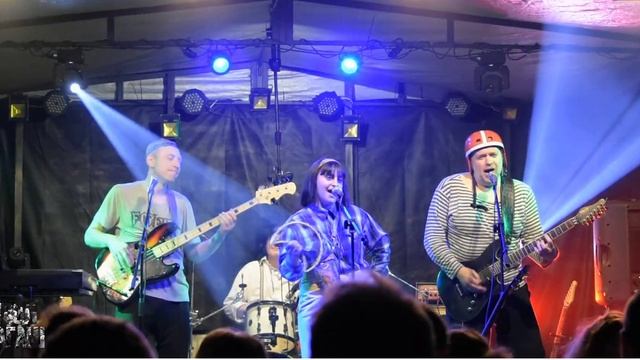 Американская жена