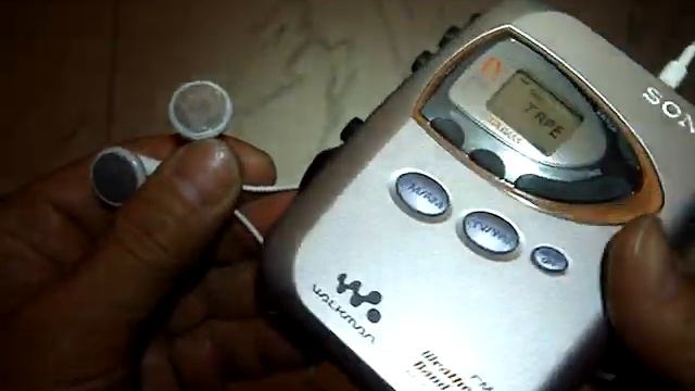 Sony Walkman Cassette Player WM-FX290 AM/FM Weather Radio TV Tuner смотреть онлайн