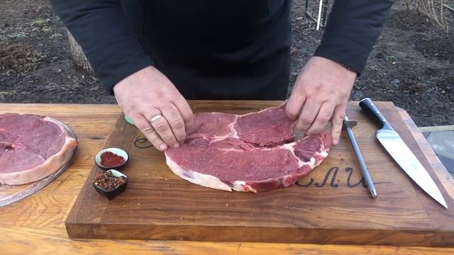 ШИКАРНЫЙ СОЧНЫЙ СТЕЙК ТОМ И ДЖЕРРИ ИЗ ГОВЯДИНЫ НА КАНАЛЕ МЯСО&УГЛИ смотреть онлайн