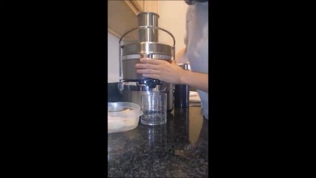 Jack Lalanne's Power Pro Juicer Tutorial смотреть онлайн