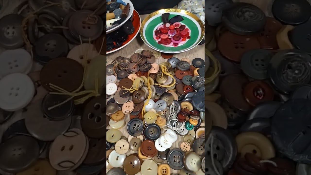 Пуговиц много не бывает смотреть онлайн