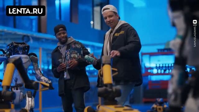 Роботы Boston Dynamics не только классно двигаются, но и закатывают крутые вечеринки