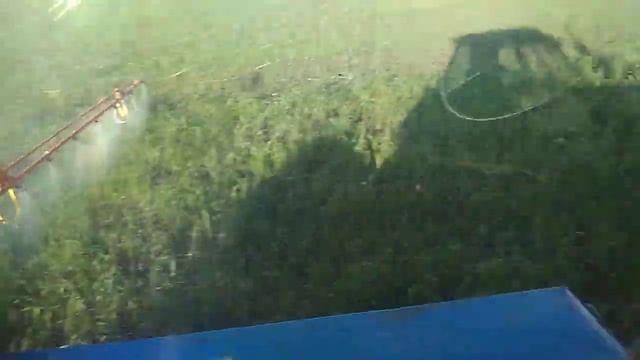 Второе опрыскивание пшеницы 04.05.2023. гербицид + инсектицид + карбамид. смотреть онлайн