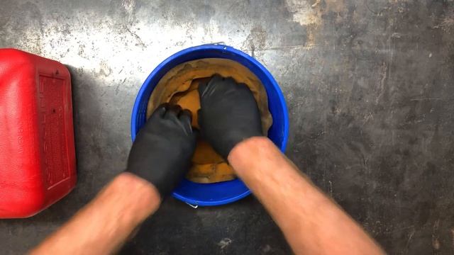 Cleaning A Foam Dirt Bike Air Filter Using Gasoline ⚙️? How to clean a enduro motorcycle air filter смотреть онлайн