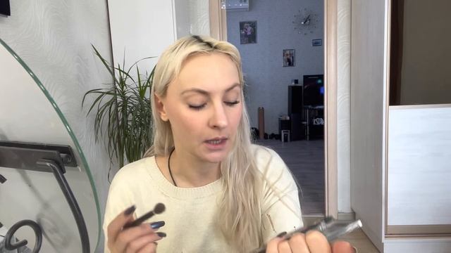 Крашусь и болтаю ?? смотреть онлайн