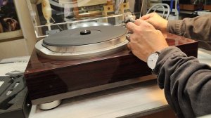 Прекрасный во всём проигрыватель виниловых пластинок Victor QL-A75. К вопросу о "дряхлом старье"...