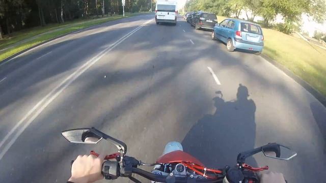 Yamaha YZF 600 Еду на работу =)) смотреть онлайн