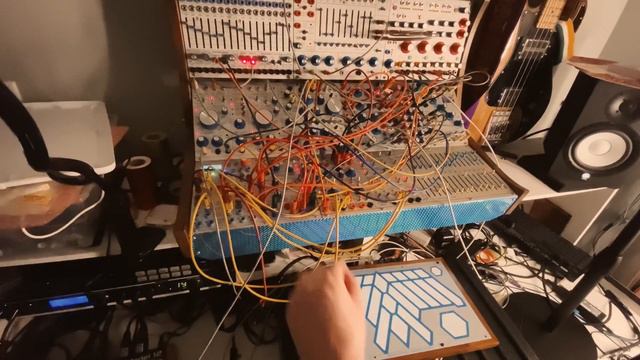 Buchla Dirge смотреть онлайн