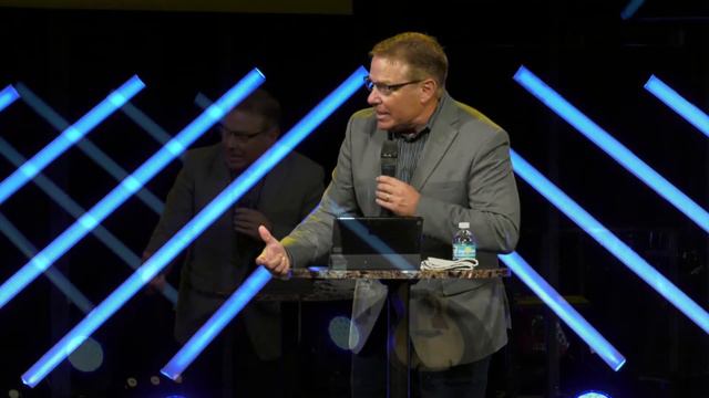 God Blesses Struggling Hearts | Happiness Defined Differently | Pr. Mark Daniel смотреть онлайн