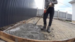 площадка под бассейн , бетонирование двора #shortvideo #работа #бетон #бетонирование