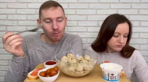 МУКБАНГ ПЕЛЬМЕНИ ЧЕРРИ MUKBANG DUMPLINGS Новый год ответы на вопросы распаковка любимый василёк