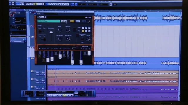 Yamaha MOX8 Keyboard Synthesizer Demo and Overview | Full Compass смотреть онлайн