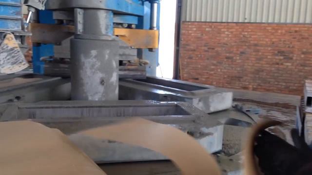Technology And Solutions For The Kerb Pressing And Wet Press Concrete Industry [construction]
