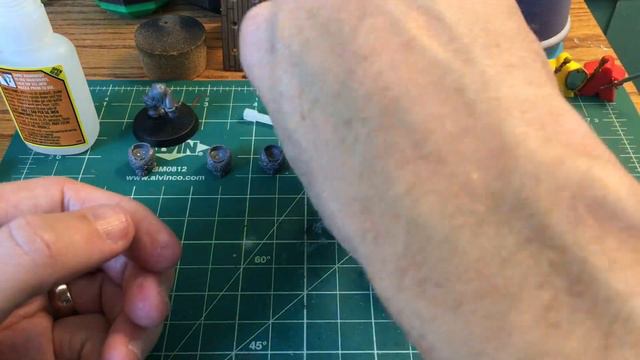 Building some Vanguard Veteran Space Marines for my Warhammer 40k Deathwatch Kill Team смотреть онлайн