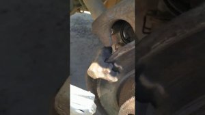 Фольксваген Шаран замена задних тормозных колодок