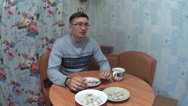 ЕМ ПЕЛЬМЕНИ за 60 рублей ПОСЛЕ ГОЛОДАНИЯ | СВЕТОФОР МАГАЗИН НИЗКИХ ЦЕН | ПОКУПКИ ПРОДУКТОВ БЮДЖЕТНО смотреть онлайн