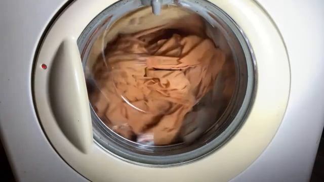 Zanussi IZ161W - Bedding And Towels - VOD