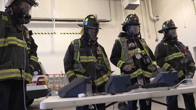 West Metro Fire Rescue: Mask Fit Test смотреть онлайн